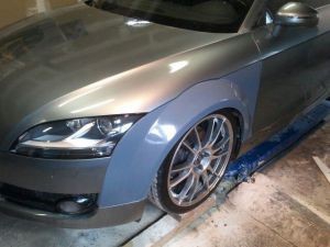 JEU D'AILES AVANT ADAPTABLES AUDI TT 8J +3cm de large par coté (2006/2014)