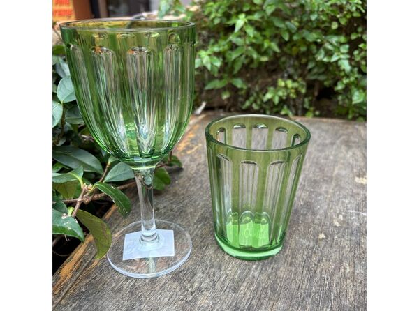 6 VERRES A PIED ACRYLIQUE