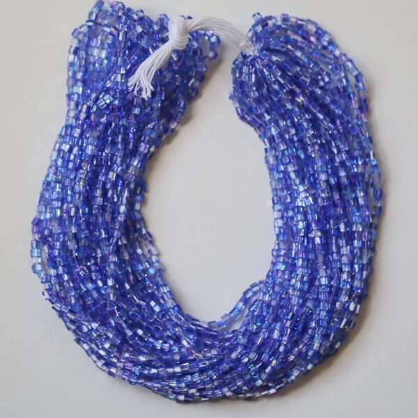 TRIANGULAR BEADS 2,5 x 2,5 MM MULTICOLOR PARMA