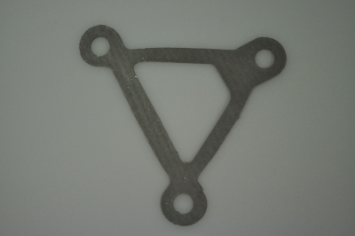 joint triangulaire entre tubulure d'admin et d'échap