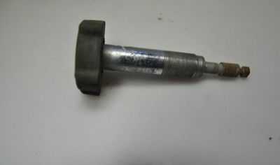 frontscreen adjustment knob with screw