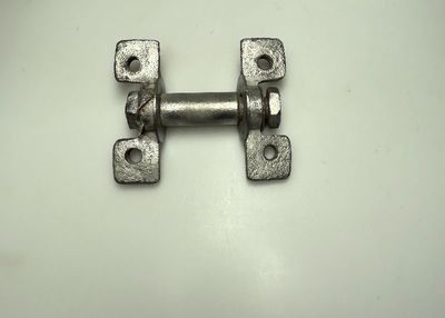 engine side suspension bracket right