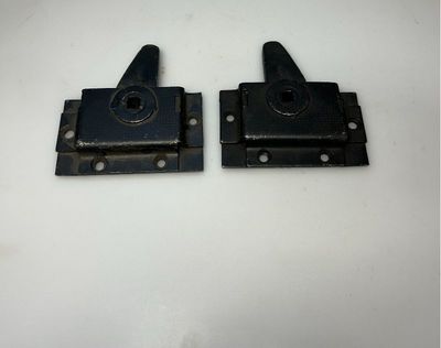 loquet de malle AR -52 droit et gauche