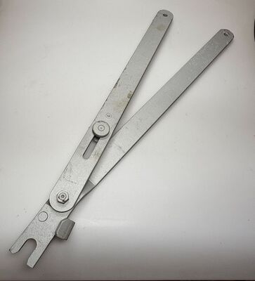 commercial tailgate support