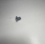 screw for fixing the carburetor 32/34 adapter spacer