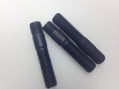 goujons d'échappement les trois (X3)