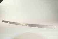 feuillard latéral milieu de pavillon côté droit