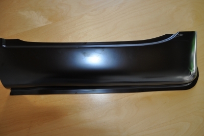 outer sill under door rear left BL