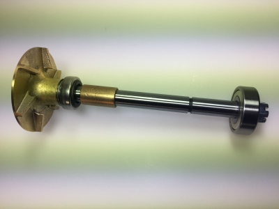 turbine de pompe à eau le kit (turbine, axe, bague d'étanchéité, douille, roulement et écrou)