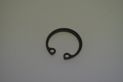 circlip locking gudgeon pin