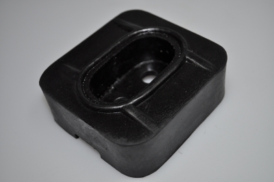 engine mounting rubber rear (after 1945)