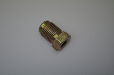 brake pipe connection with cylinder