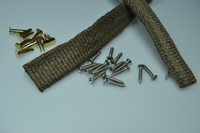 tresse de repos de capot et de calandre (beige identique à l'origine, le kit complet avec vis et rivets)