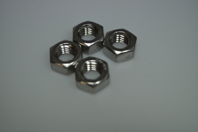 écrou de 8 de fixation des lames entre elles et des supports vendue à l'unité