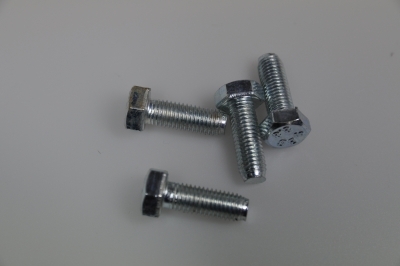 vis de 7 par 20 ou vis th de fixation de la coquille en bout d'arbre à cames (15/6) vendue à l'unité