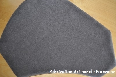 appuis-têtes confectionnés 15/6 52/57 en velours de laine gris (vendus uniquement avec commande des garnitures de sièges les deux)