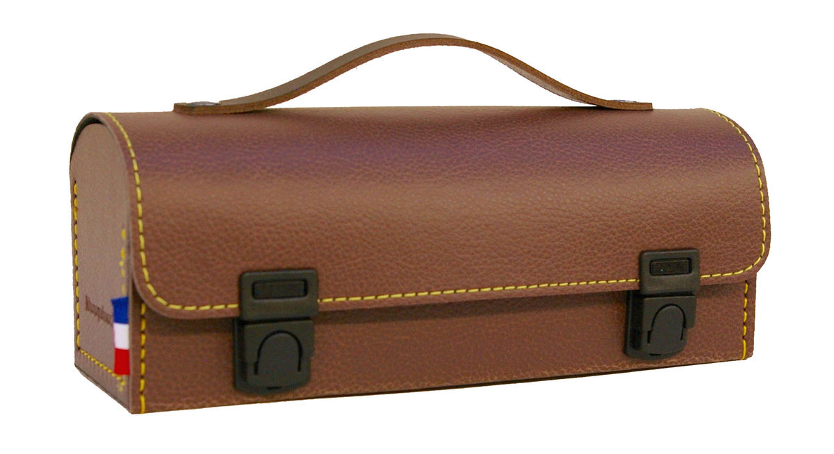 Sacoche horizontale rigide pour boules de pétanque