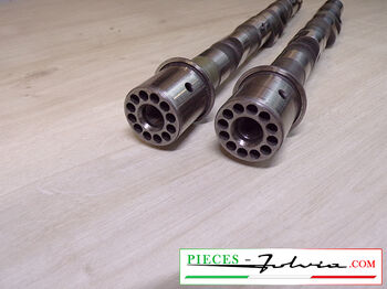Pair of used camshafts 818342 Lancia Fulvia 1300 HF