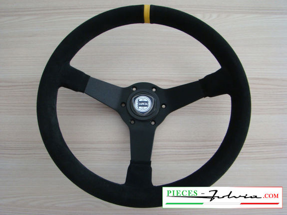 Volante Da Competizione A 3 Razze In Pelle Scamosciata Con Marcatore Verticale Giallo