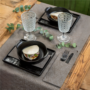 Chemin de table Soft en rouleau prédécoupé de 40 x 120 cm Keiko CHOCOLAT - Carton 6 rouleaux