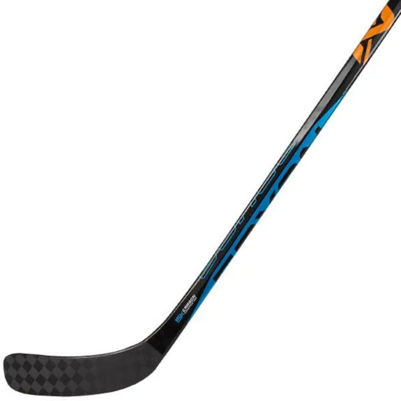 Crosse Bauer Nexus E4 avec point de flexion Mid Kick Point.