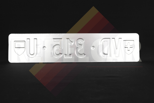 PLAQUE AUTO SUISSE ROUGE REFLECTORISEE PORTE VELOS ALU EMBOUTI AVEC ECUSSON AU CHOIX FORMAT EXACT 500x110 MM 19 69x0 43