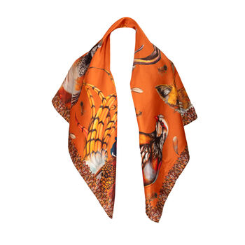 Carré large head of the game burnt orange