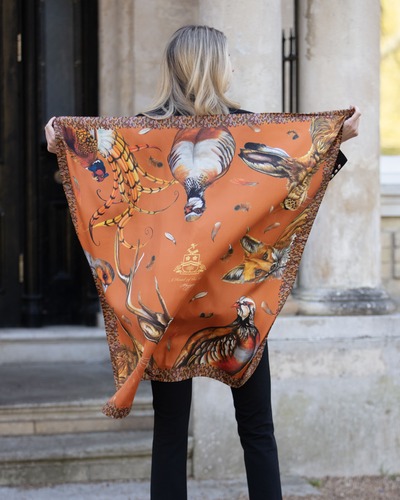 Carré large head of the game burnt orange