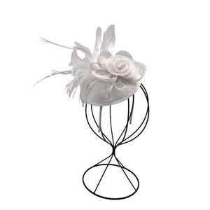 Serre-tête de cérémonie à fleur ornement de plumes coloris au choix