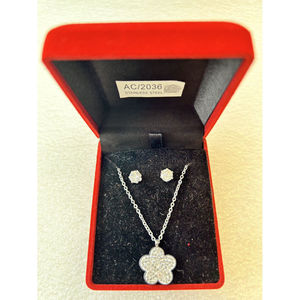 Fournisseur de parure de bijoux boucles d'oreilles collier