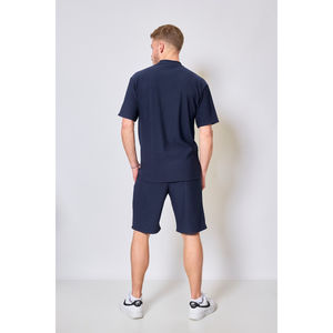 Ensemble sportswear : t-shirt à col rond + short élastiqué