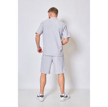 Ensemble sportswear : t-shirt à col rond + short élastiqué