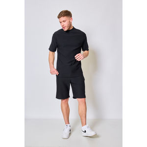 Ensemble sportswear : t-shirt à col rond + short élastiqué