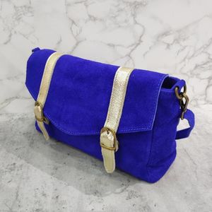 Besace croûte de cuir daim fermeture par rabat aimanté