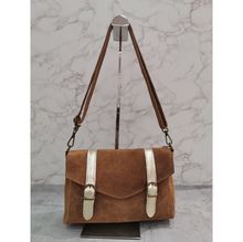 Besace croûte de cuir daim fermeture par rabat aimanté