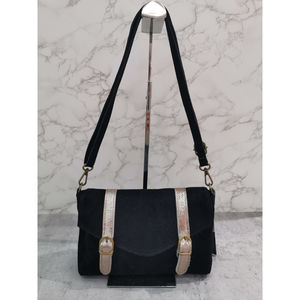 Besace croûte de cuir daim fermeture par rabat aimanté