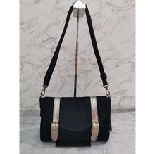 Besace croûte de cuir daim fermeture par rabat aimanté