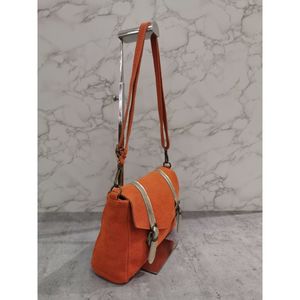 Besace croûte de cuir daim fermeture par rabat aimanté