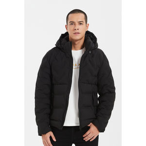 Doudoune zippée matelassée avec motifs différents