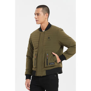 Bomber d'hiver design matelassé avec 4 poches