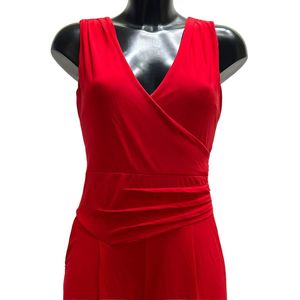 Combinaison cache-cœur sans manches à détail avec plis