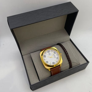 Coffret avec montre + bijou bracelet
