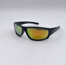 Lunettes de soleil enfant sport enveloppant