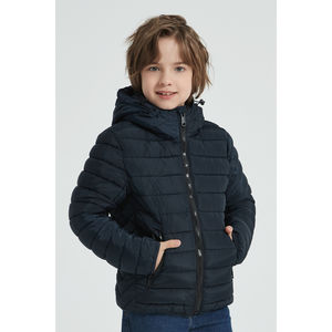 Grossiste de doudoune matelassée coupe courte dotée d'une capuche