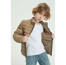 Doudoune enfant coupe courte tissu matelassé en fine bandes