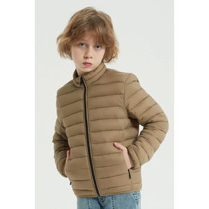 Doudoune enfant coupe courte tissu matelassé en fine bandes