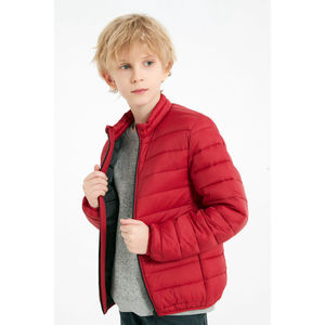 Doudoune enfant coupe courte tissu matelassé en fine bandes