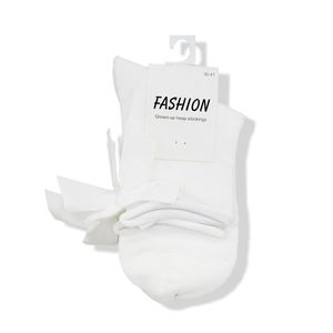 Chaussettes à l'ourlet roulotté ornées d'un nœud papillon en satin