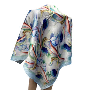 Foulard carré soyeux en soie et viscose à motifs de tulipes - 12 pièces