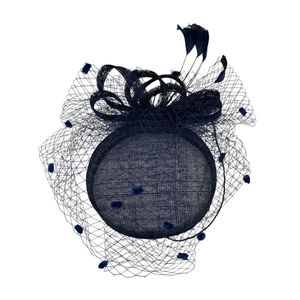 Chapeau bibi de cérémonie à voilette avec des boucles et plumes